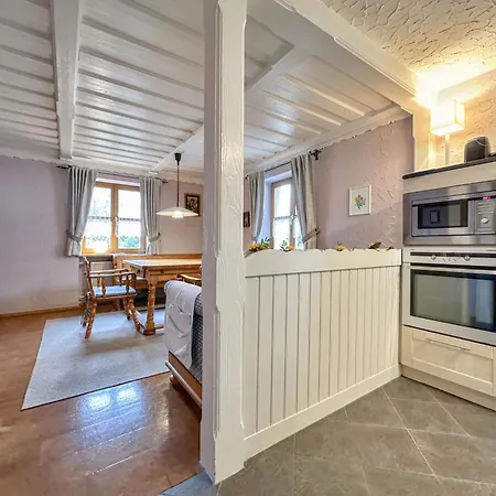 Apartment Ii *